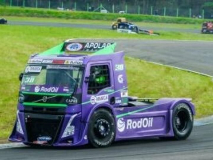 FÓRMULA TRUCK terá combustível 50% menos POLUENTE FÓRMULA TRUCK terá combustível 50% menos POLUENTE