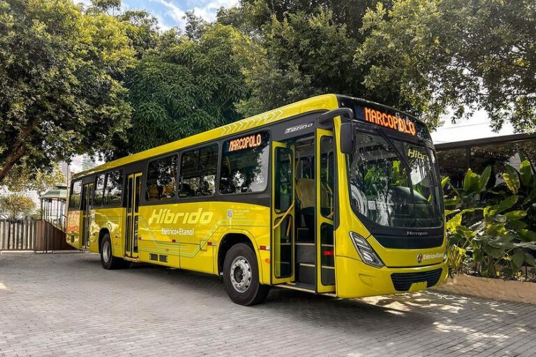 Marcopolo apresenta inédito protótipo de ônibus urbano híbrido etanol na COP30