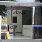 Adasa discute sistema de tarifas de agua em reunião