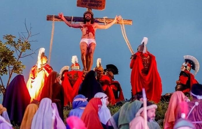 Cristo os impostos e o perdao na cruz