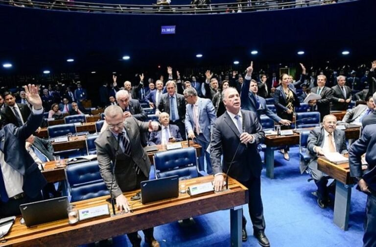 Decisão do STF suspende efeitos de lei que buscava reabrir o Orçamento secreto