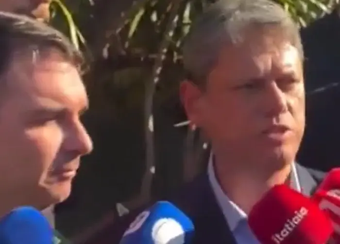 Divisao entre Bolsonaristas na Escolha de Candidato