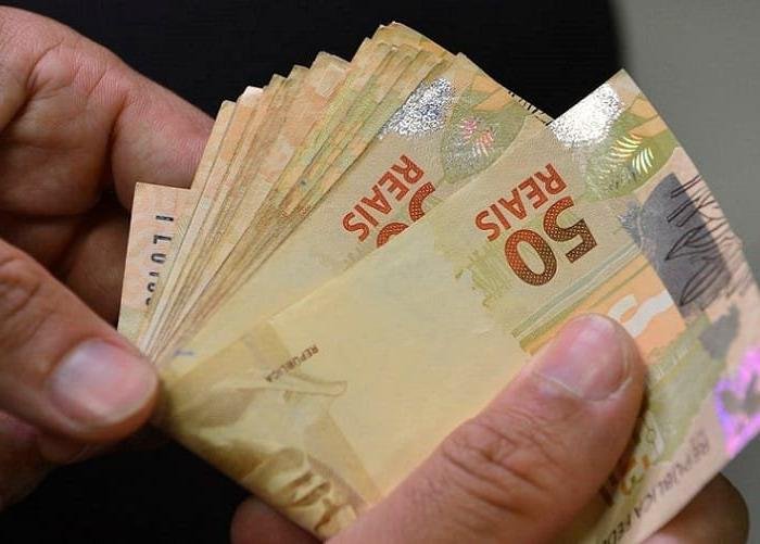 Prazo para pagamento da ultima parcela do decimo terceiro salario termina na sexta feira