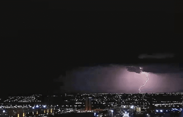 Territorio da Capital Federal registrou 25 mil raios neste ano