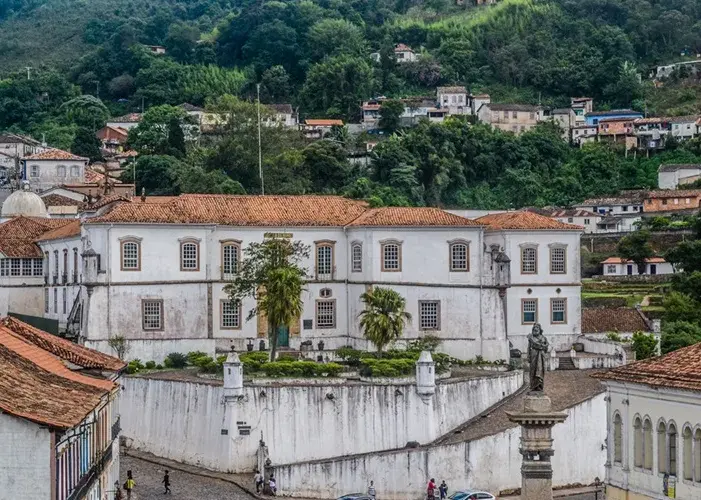 Universidade Federal de Ouro Preto Anuncia Processo Seletivo para Cinquenta Vagas de Professor