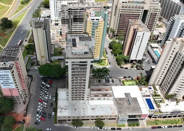 Alerta de implosao da Torre Palace nos aparelhos moveis