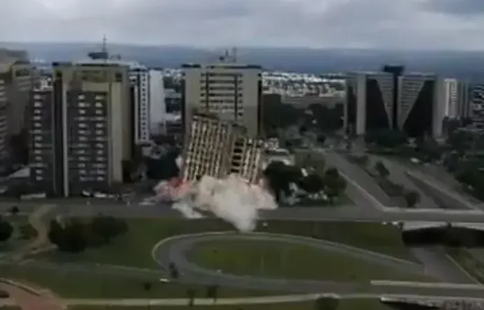 Demolição Relâmpago de Prédio Altíssimo em Fração de Minuto Demolição Relâmpago de Prédio Altíssimo em Fração de Minuto