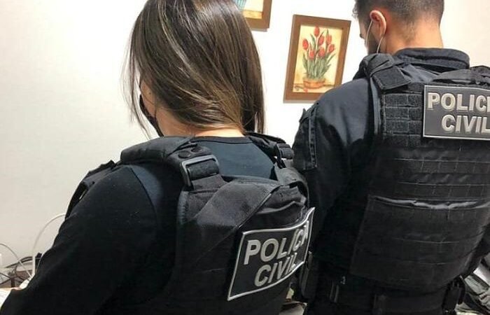 Grupo pede emprestimos em nome de servidores