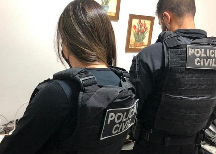 Grupo pede emprestimos em nome de servidores