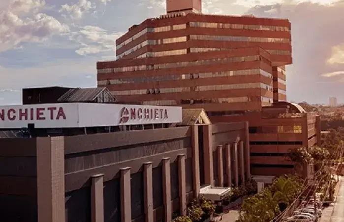 Técnicos acusados de administrar injeções fatais a pacientes