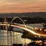 Transito interrompido na altura da Ponte JK