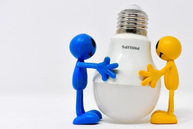 Iluminação inteligente reduz consumo de energia em 70%