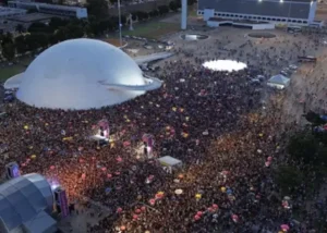 Bloco Presta Homenagem a Rainha do Rebolado neste Domingo
