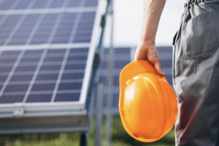 Busca por serviços de energia solar dispara mais de 60% no Rio, aponta GetNinjas