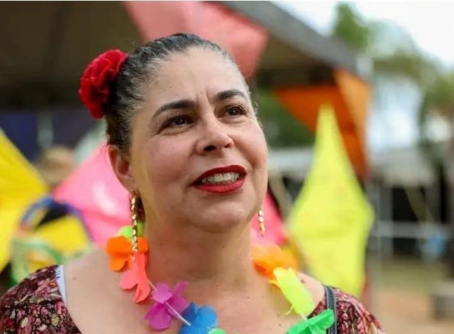 Carnaval de Graça em Dois Locais Hoje