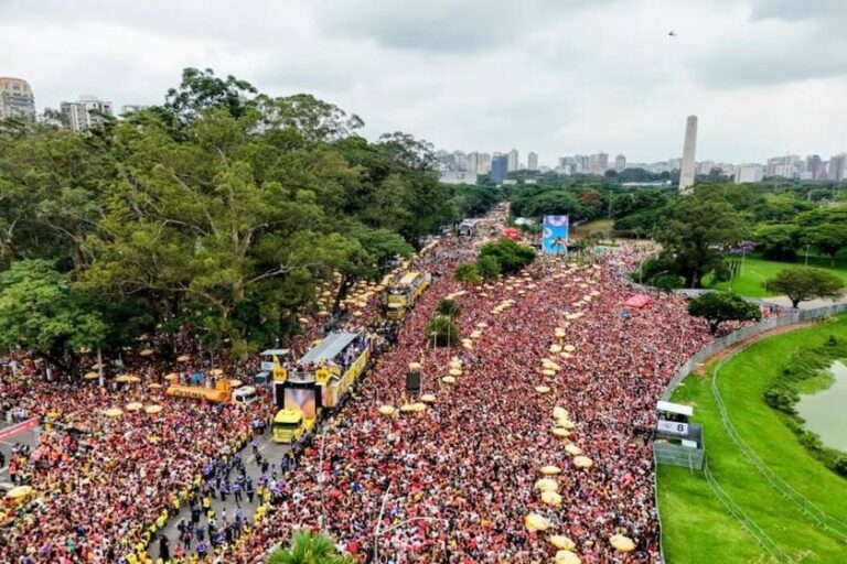Carnaval de SP pode reduzir até 90% das emissões com biodiesel nos trios elétricos