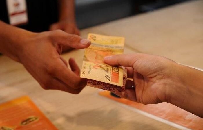 Crescimento Economico Brasileiro Atinge 2,2 Por Cento Em 2025