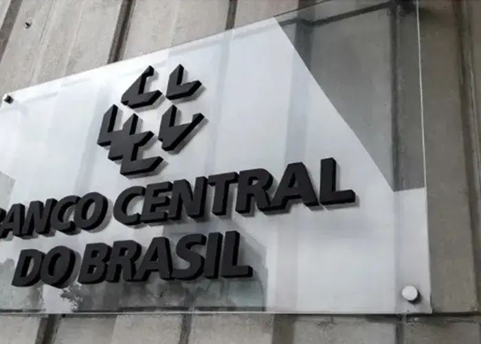 Deputado exige transparencia do Banco Central sobre o caso do Banco de Brasilia