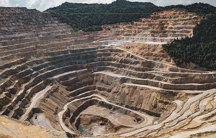 Domínio Mineral Chinês na Era Moderna