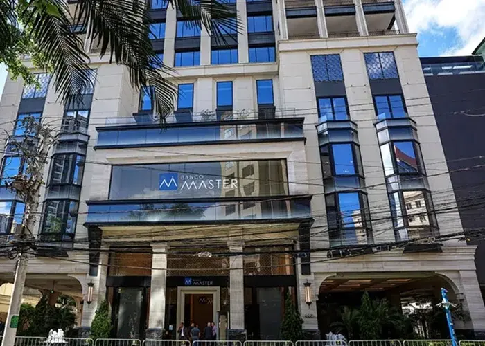 Mercado Financeiro e a Responsabilidade das Corretoras e Agencias de Rating