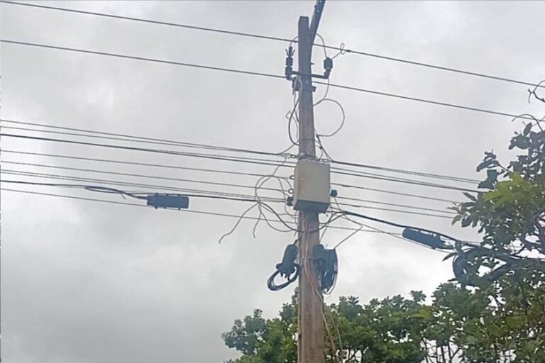 Oito transformadores são furtados e deixam trecho da DF-128 sem iluminação