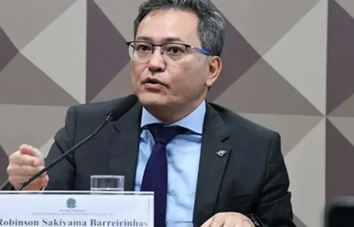 Secretario afirma que a tendencia e eliminar declarações fiscais