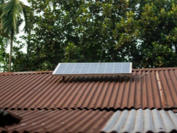 Energia Solar Gratuita para Famílias Carentes