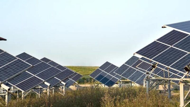 Micro usina solar: vantagens ambientais e econômicas na prática