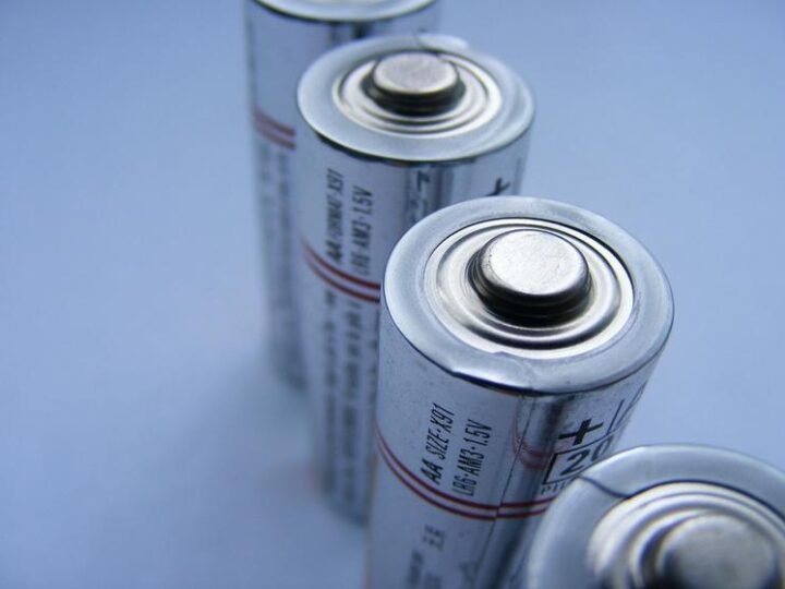 WEG investe R$ 280 milhões em fábrica de baterias para energia renovável