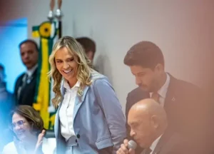 Celina assume e fala sobre nunca ter sido consultada sobre o BRB