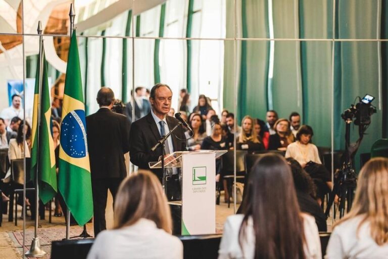 Cortes de geração de energia são a prioridade para 2026, diz APINE