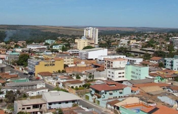 Famlias de Luziania recebem chaves de novas moradias do programa Minha Casa Minha Vida