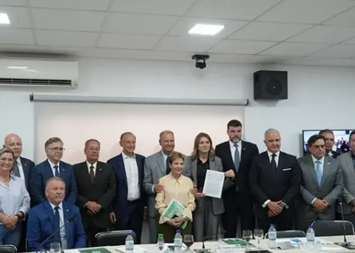 Frentes produtivas buscam mais discussao sobre a proposta 6X1 Frentes produtivas buscam mais discussao sobre a proposta 6X1