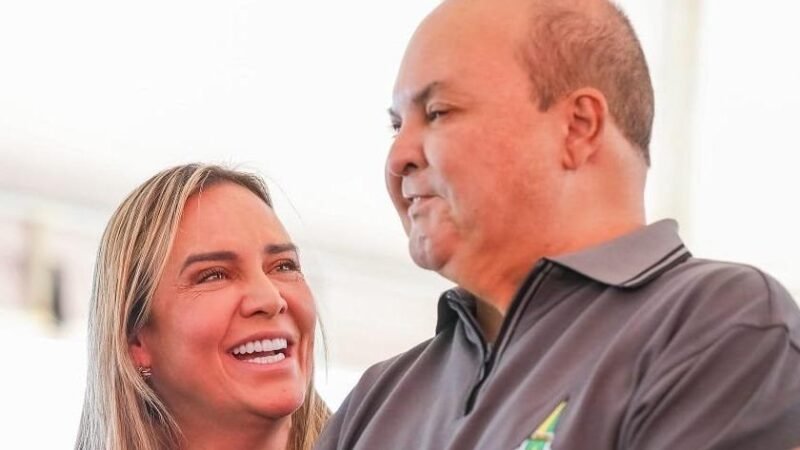 Ibaneis deixa o cargo com nove secretarios em sua esteira