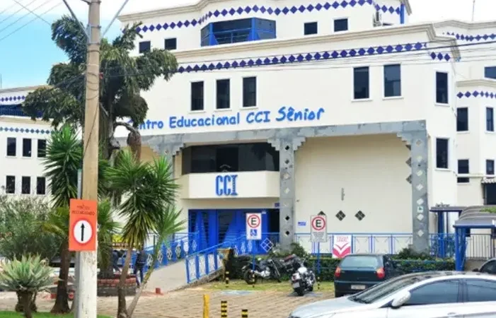 Justica obriga colegio a abrir plataforma digital para os pais