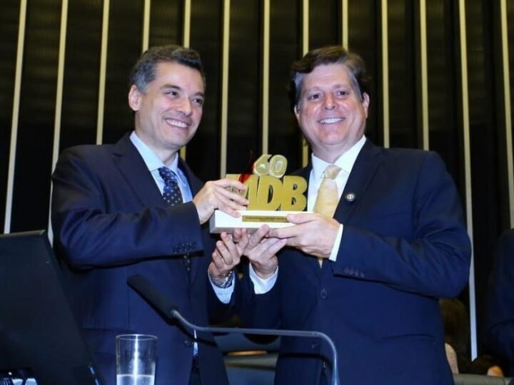 MDB Decide Liberar Diretórios para Formar Alianças em Eleições Estaduais