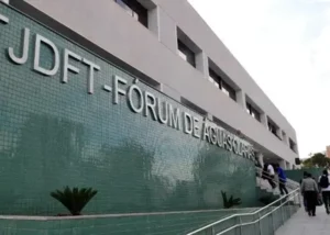 Medico condenado a 45 anos pela morte da mae