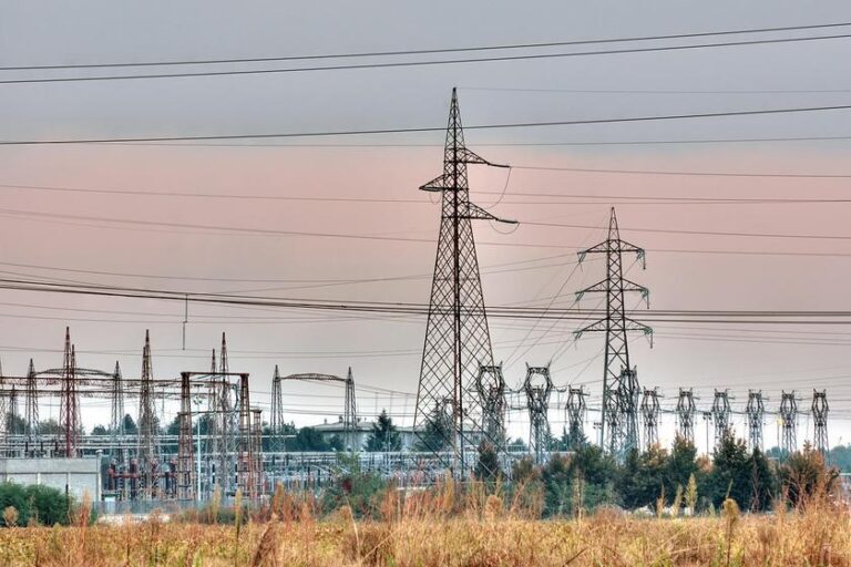 Bolívia se torna centro de distribuição de energia na região