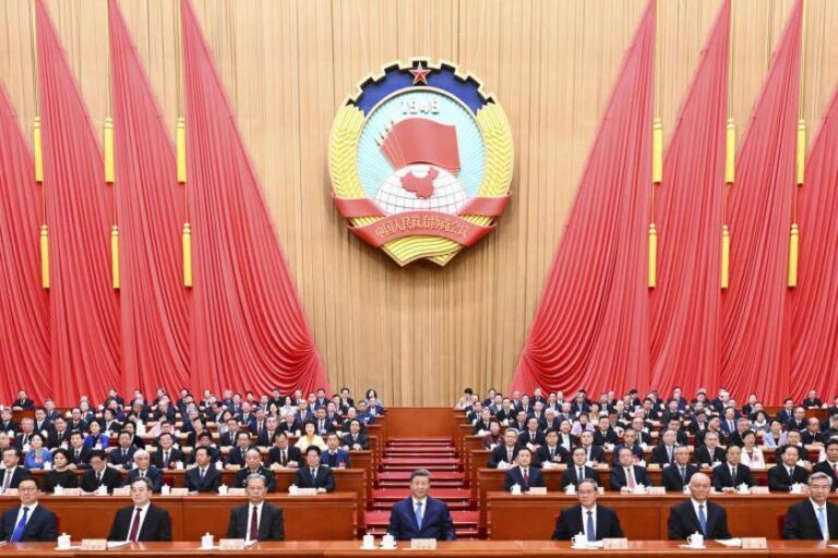 China reduz meta de emissões em 17% até 2030