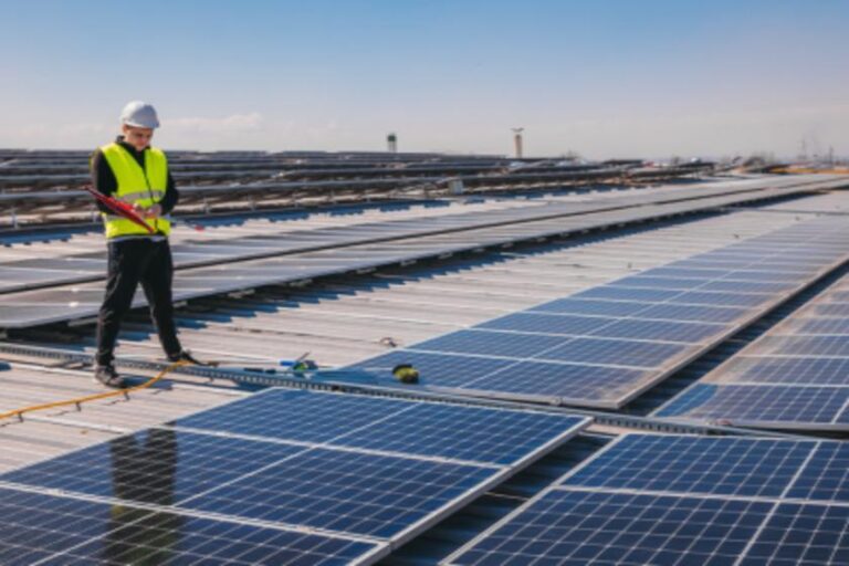 Energia solar em unidades da Conab reduz custos e emissões