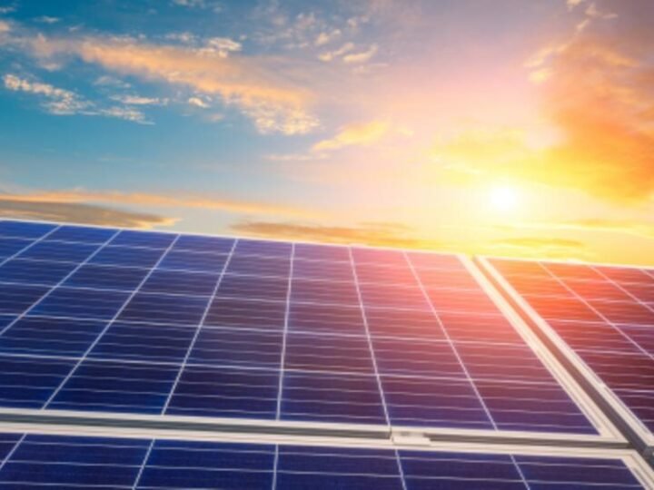 Energia solar revitaliza centro comunitário na Amazônia Energia solar revitaliza centro comunitário na Amazônia