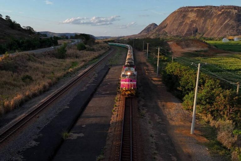 Ferrovias brasileiras economizam 23 milhões de litros de diesel