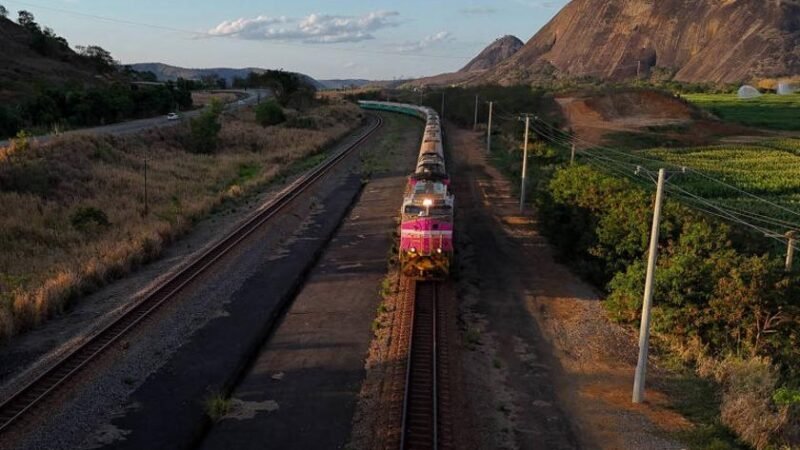 Ferrovias brasileiras economizam 23 milhões de litros de diesel