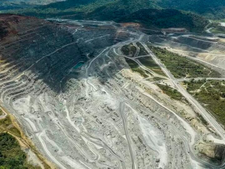 Mineradora constrói mina subterrânea na Bahia Mineradora constrói mina subterrânea na Bahia
