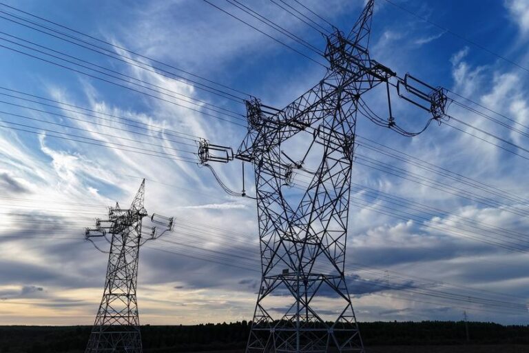 R$ 3,3 bi em investimentos em energia com deságio de 50,69%