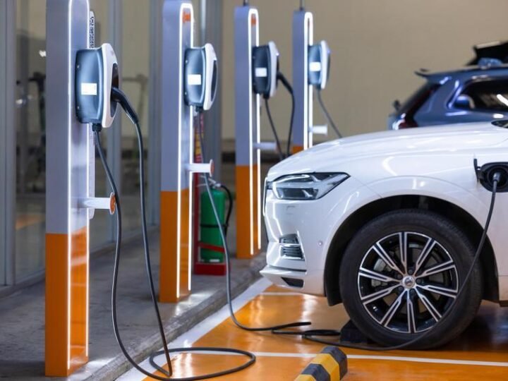 Carregadores para veículos eletrificados: o que o consumidor precisa saber antes de escolher o modelo ideal