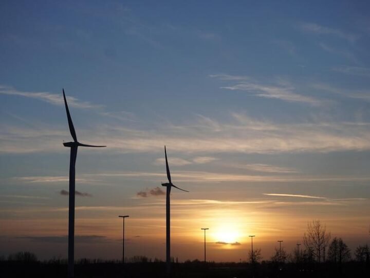 Coalizão Paralela Acelera Aposentadoria dos Combustíveis Fósseis