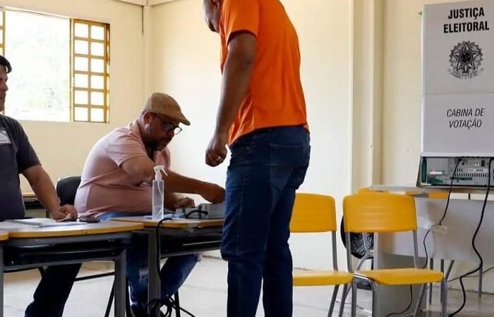 Colaboração eleva atendimento ao eleitor surdo