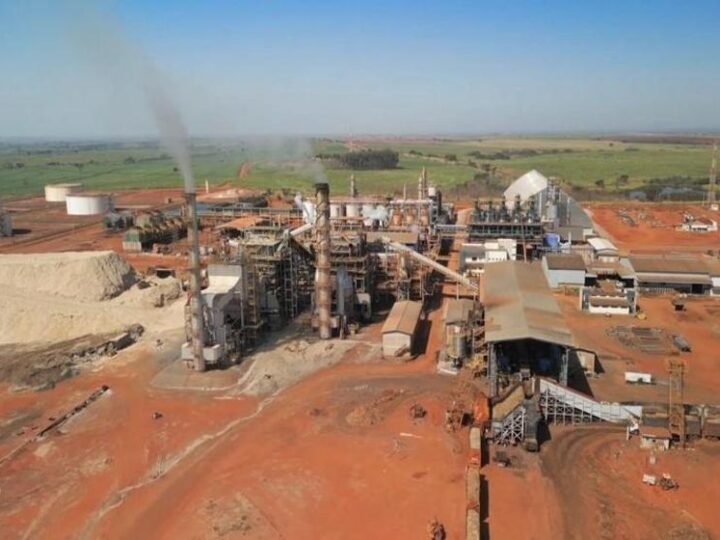 Com déficit hídrico acima de 700 mm, Usina Santa Adélia aposta em irrigação e alcança até 160 t/ha