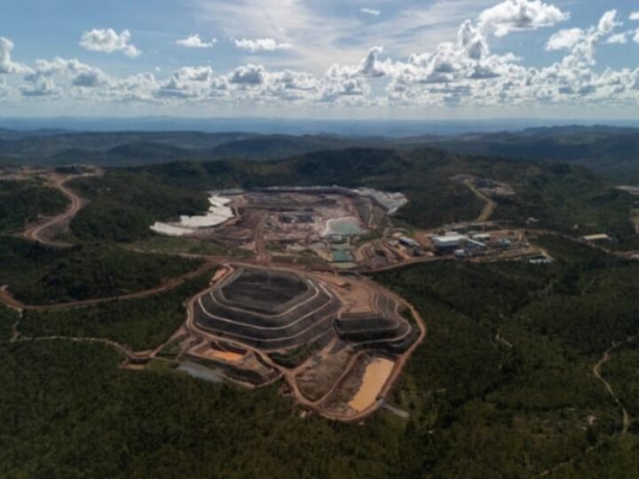 Exploração de terras raras em Goiás avança sob questionamentos jurídicos e pressiona territórios quilombolas